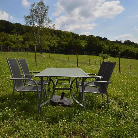 Idyllic In Hohenstein Near Forest דירה